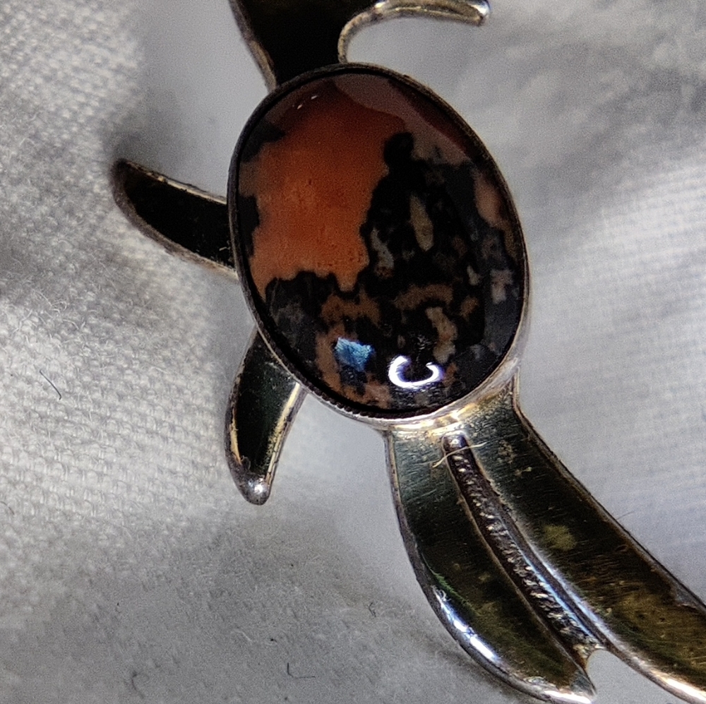 Vintage Agate Roadrunner Pin - image 7